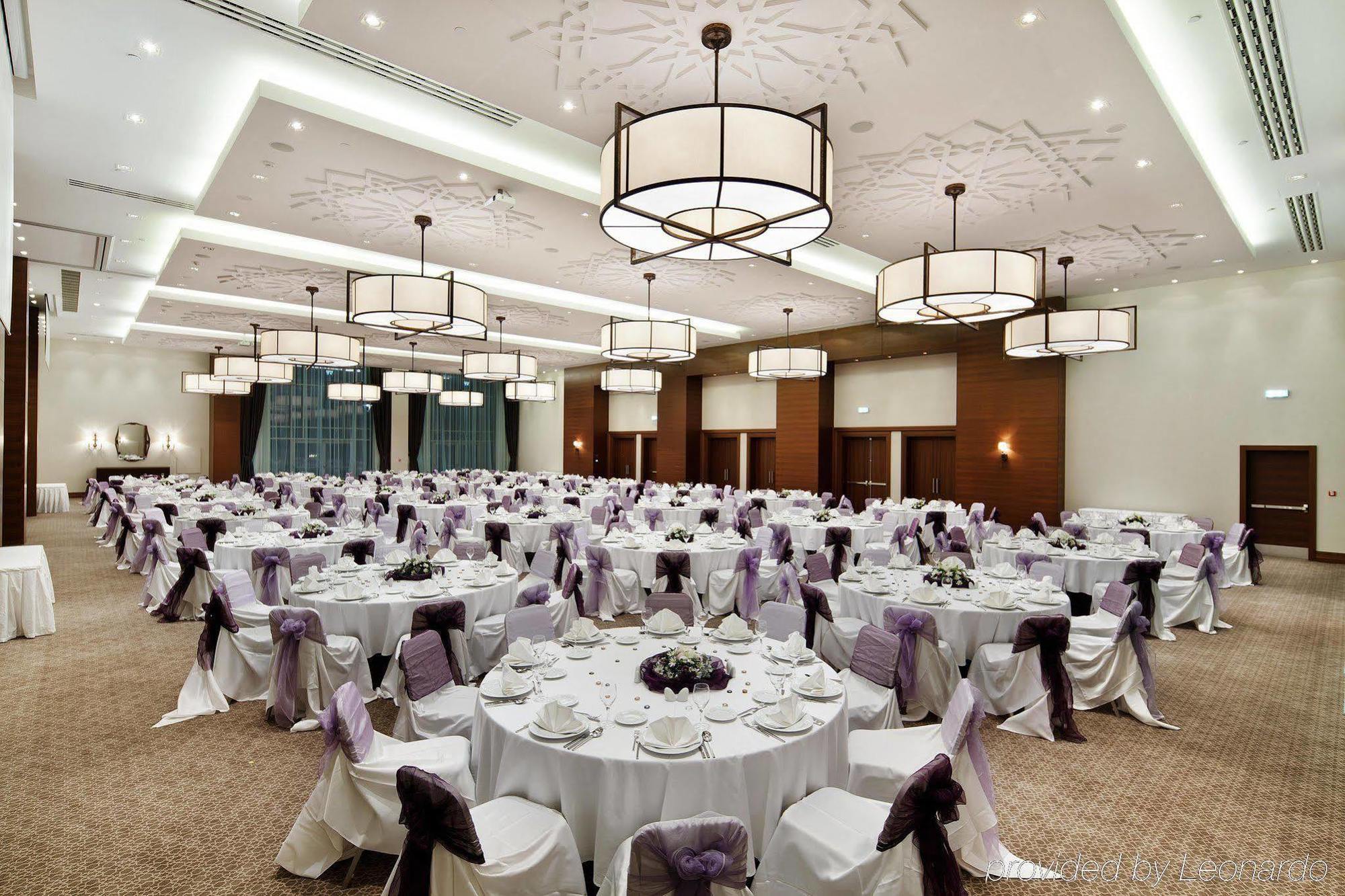 Hilton Garden Inn Мардин Ресторан фото